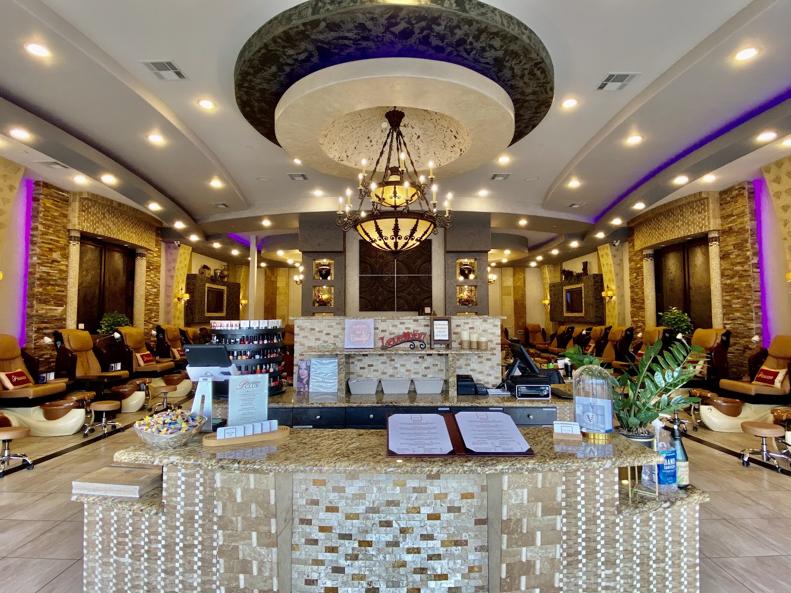 Picasso of Main Nails & Spa logo